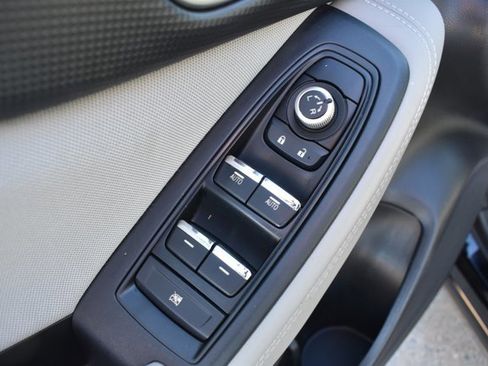 Used 2019 Subaru Forester Premium image 13