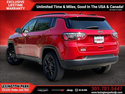 New 2026 Jeep Compass Latitude AWD/4WD image 3