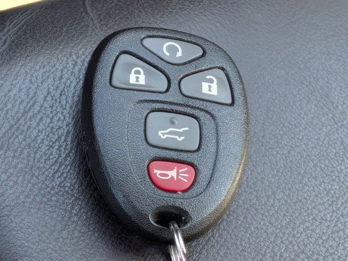 Used 2013 Buick Enclave Leather FWD image 33