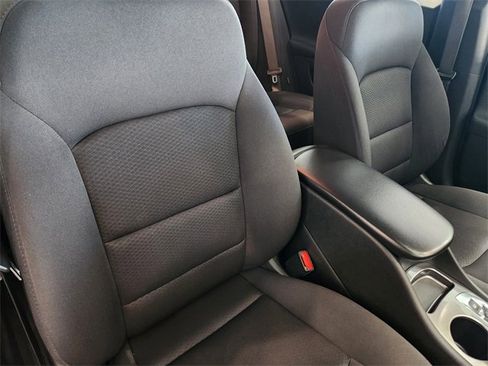 Used 2023 Chevrolet Malibu LS image 16