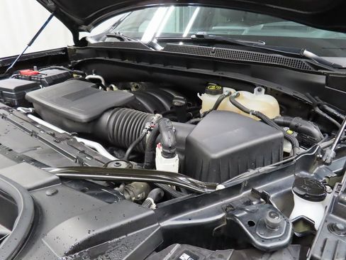 Used 2024 Chevrolet Suburban High Country image 27