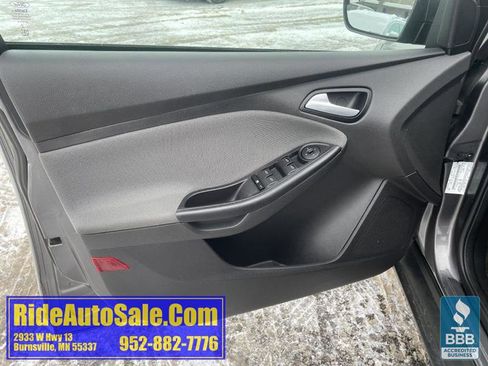Used 2013 Ford Focus SE image 9