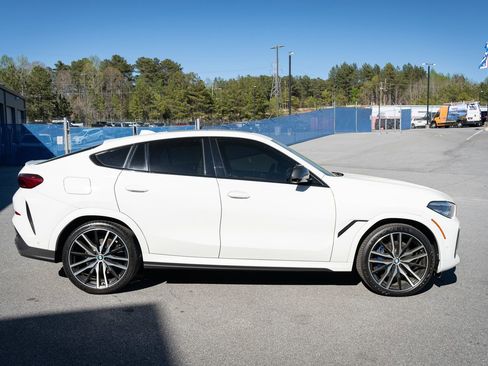 Used 2020 BMW X6 xDrive40i w/ M Sport Package AWD/4WD image 11
