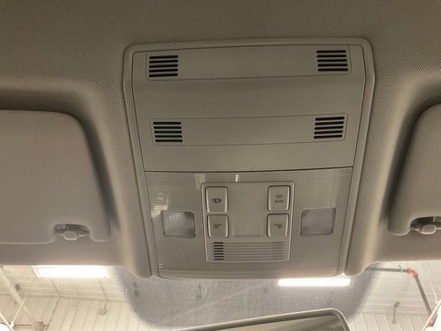 Used 2019 Volkswagen Jetta image 26