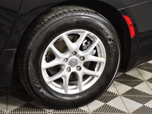 Used 2023 Chrysler Pacifica Touring-L image 50