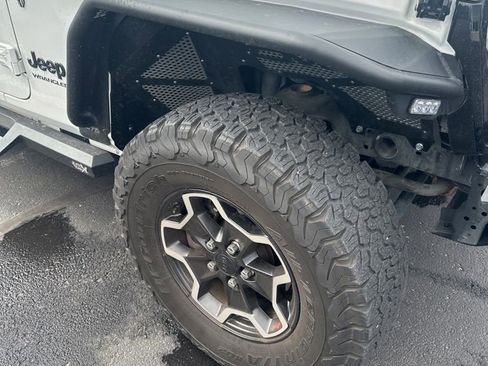 Used 2022 Jeep Wrangler Willys image 8