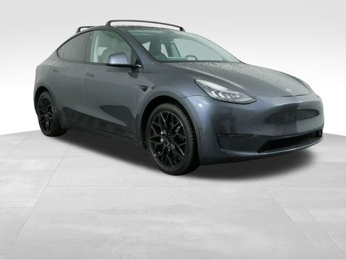 Used 2020 Tesla Model Y Long Range AWD/4WD image 2