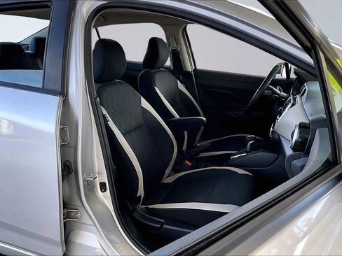 Used 2020 Nissan Versa SV image 25