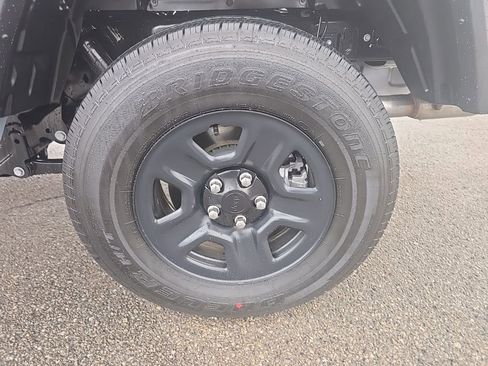 New 2026 Jeep Gladiator Sport image 10