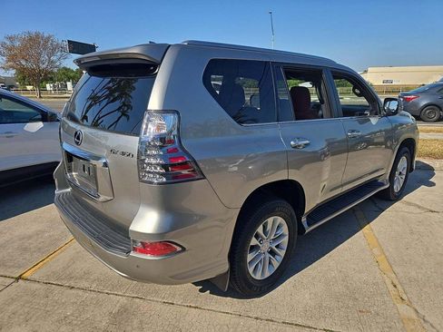 Used 2021 Lexus GX 460 Premium image 2