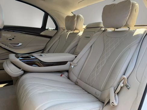 Used 2019 Mercedes-Benz S 560 Sedan image 12