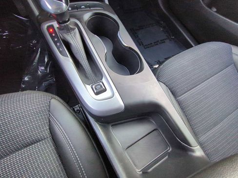 Used 2024 Buick Envista Preferred image 18