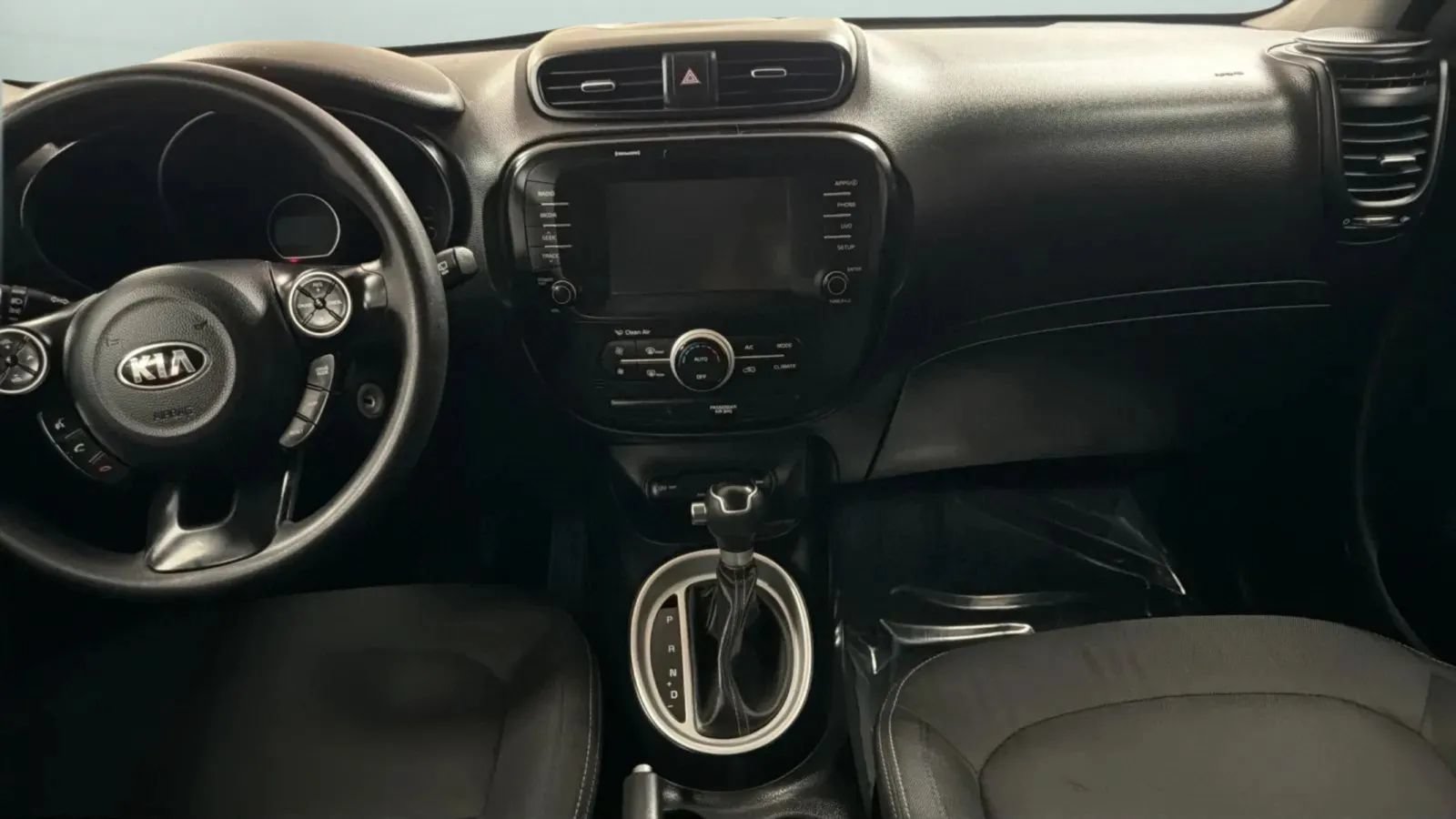 Used 2019 Kia Soul + FWD image 16