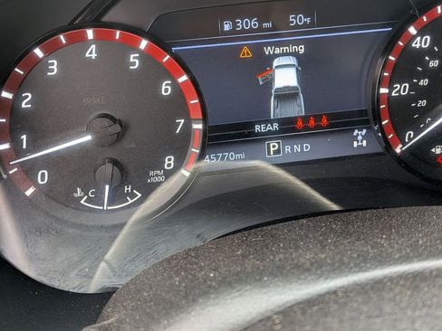 Used 2024 Nissan Frontier PRO-4X image 17