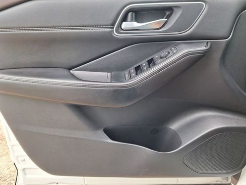 Used 2021 Nissan Rogue SV w/ Premium Package FWD image 20