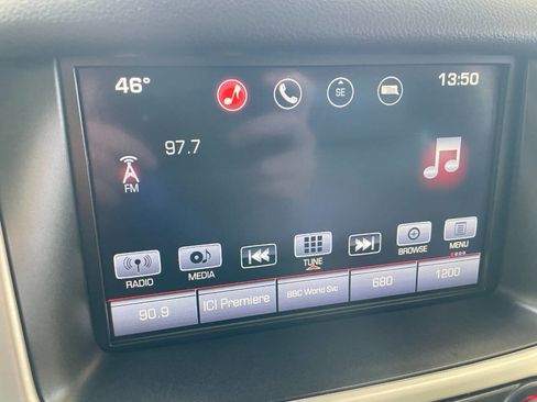 Used 2016 GMC Yukon SLT w/ HD Trailering Package image 39