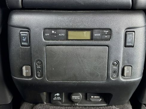 Used 2020 Nissan Armada Platinum w/ 22" Wheel Package image 28