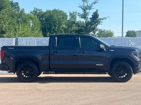 Used 2022 GMC Sierra 1500 Elevation AWD/4WD image 3