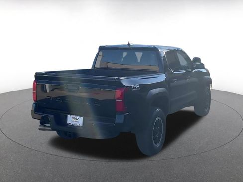 Used 2025 Toyota Tacoma TRD Off-Road AWD/4WD image 11
