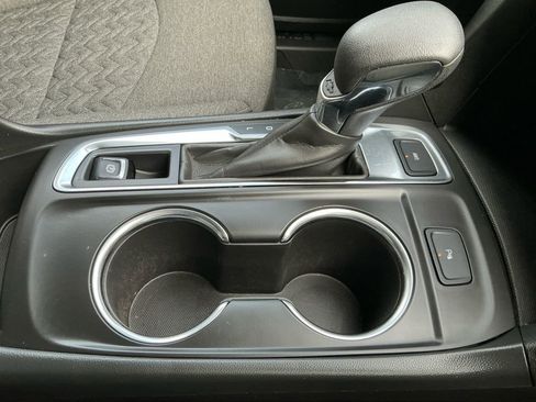 Used 2024 Chevrolet Equinox LT image 17