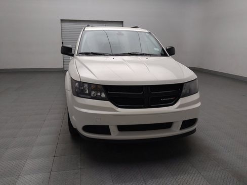 Used 2020 Dodge Journey SE w/ SE Popular Equipment Group image 14