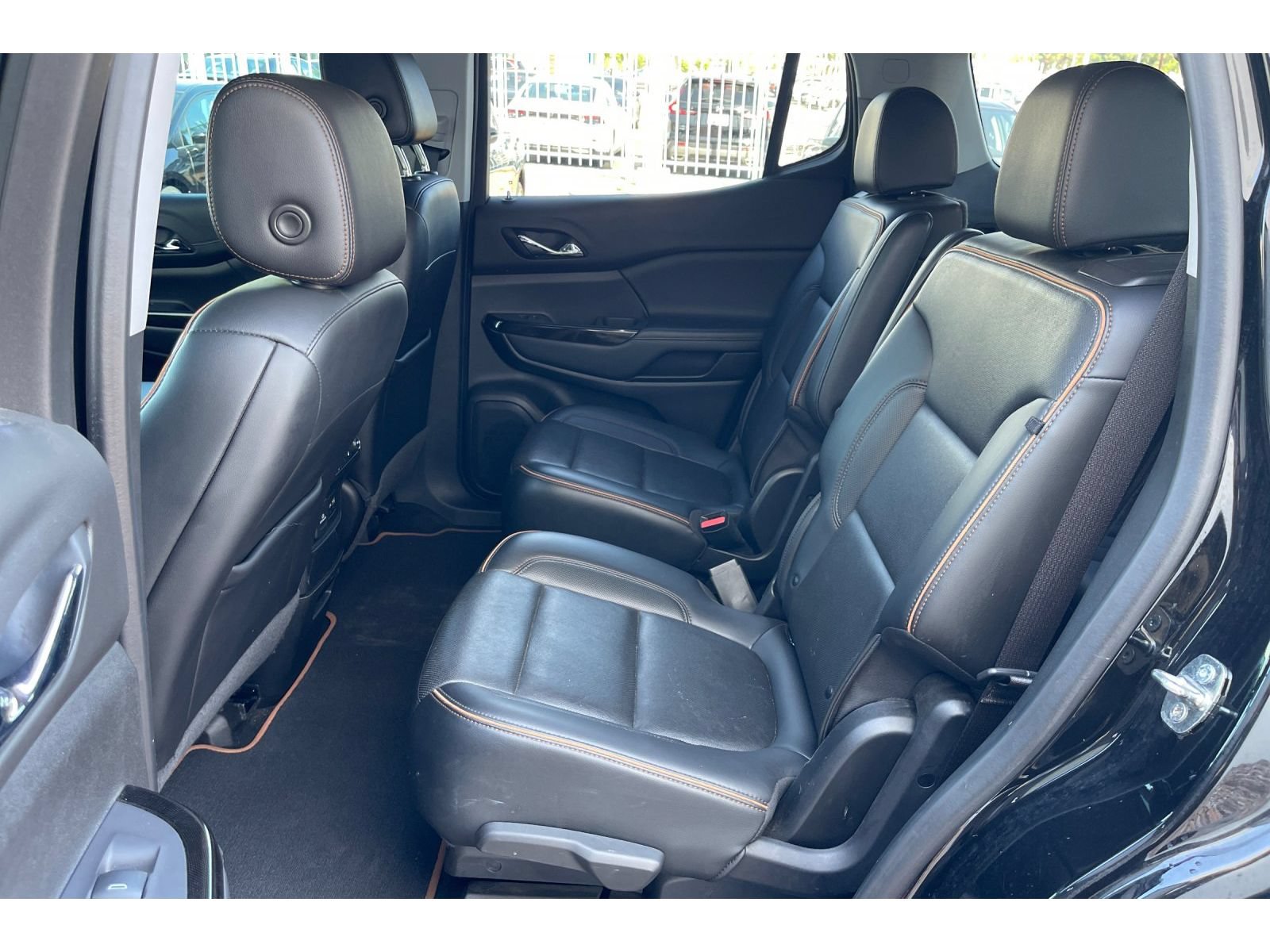 Used 2021 GMC Acadia AT4 w/ Technology Package AWD/4WD image 15