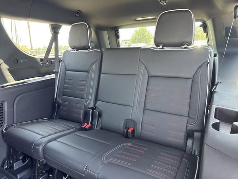 New 2026 GMC Yukon XL AT4 Ultimate w/ LPO, Floor Liner Package AWD/4WD image 25