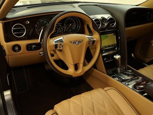 Used 2016 Bentley Flying Spur W12 image 8