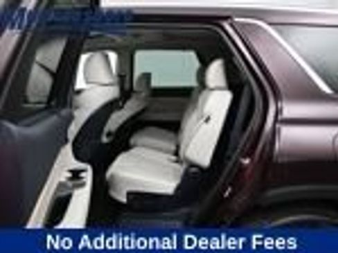 Used 2024 Hyundai Palisade Limited FWD image 12