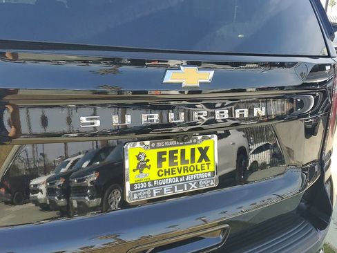 New 2026 Chevrolet Suburban LS image 7