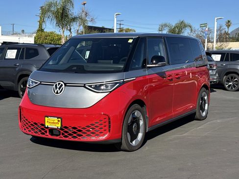 Used 2025 Volkswagen ID. Buzz Pro S image 3