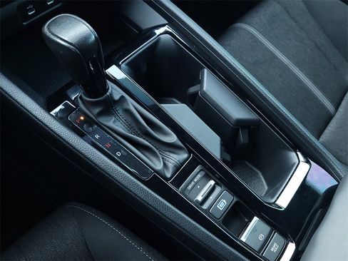 Used 2024 Honda Accord Sport image 19