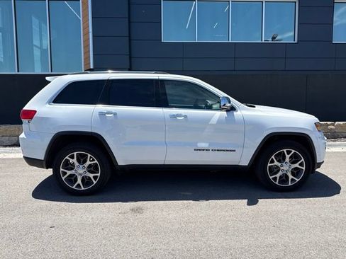 Used 2019 Jeep Grand Cherokee Limited w/ Luxury Group II AWD/4WD image 3