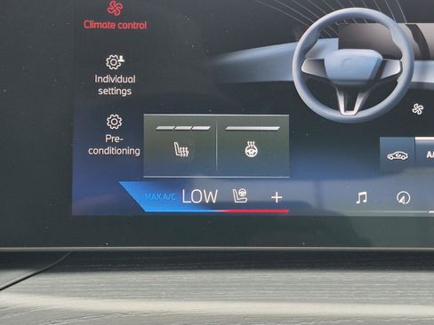 New 2026 BMW 330i Sedan w/ Convenience Package RWD image 30