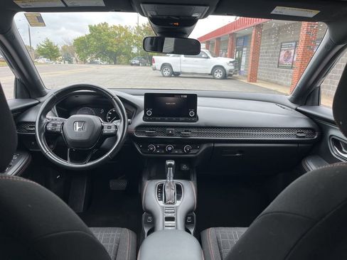 Used 2023 Honda HR-V Sport image 32