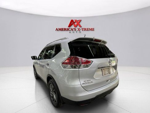 Used 2016 Nissan Rogue SL w/ SL Premium Package image 2