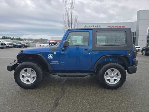 Used 2010 Jeep Wrangler Sport image 2