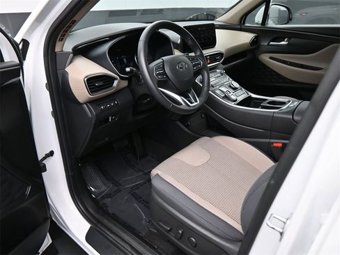 Used 2023 Hyundai Santa Fe SEL image 2