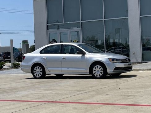 Used 2016 Volkswagen Jetta S FWD image 6