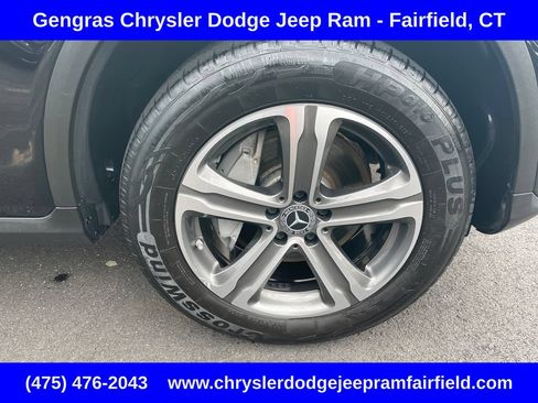 Used 2019 Mercedes-Benz GLC 300 4MATIC image 9