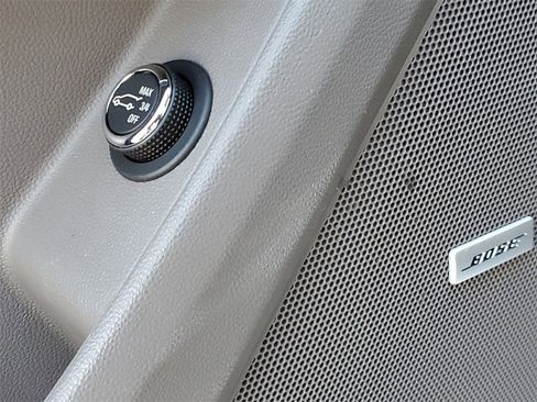 Used 2019 Chevrolet Traverse Premier w/ Driver Confidence II Package image 24