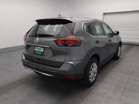 Used 2018 Nissan Rogue S AWD/4WD image 9