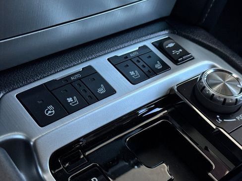 Used 2020 Toyota Land Cruiser Heritage Edition AWD/4WD image 46