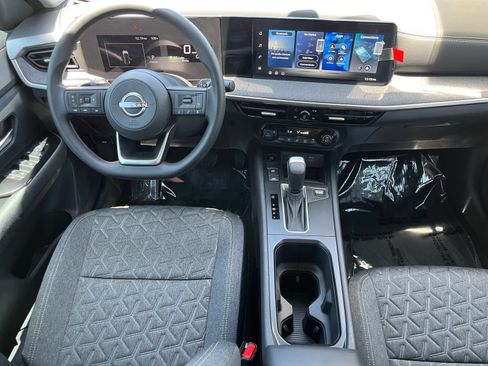 New 2026 Nissan Kicks SV FWD image 12