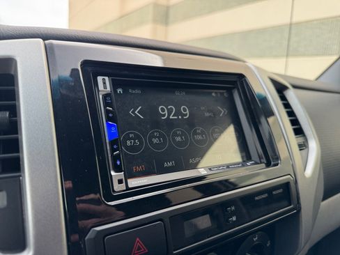 Used 2013 Toyota Tacoma PreRunner image 21