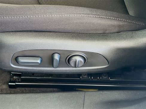 Used 2025 Chevrolet Malibu LT image 20