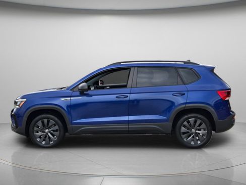 Certified 2023 Volkswagen Taos S FWD image 3