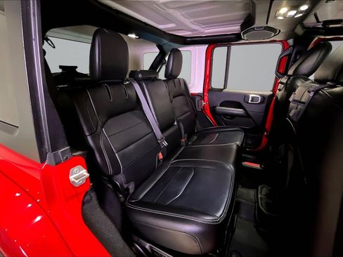 Used 2023 Jeep Wrangler Sahara w/ Cold Weather Group image 25