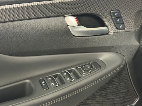 Used 2020 Hyundai Santa Fe Limited image 12