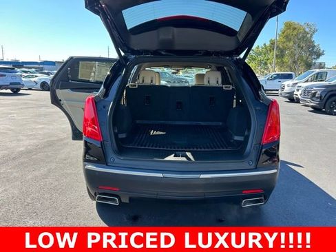 Used 2018 Cadillac XT5 FWD image 16